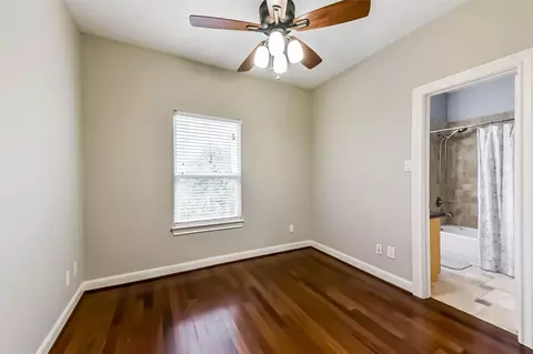 Bedroom - 3100 Massengale Ln, Webster, TX 77598 photo 3 of 5