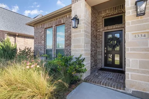 4334 Millers Creek Ln, Manvel, TX 77578