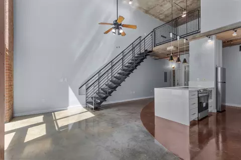 2000 Bagby St #5403, Houston, TX 77002