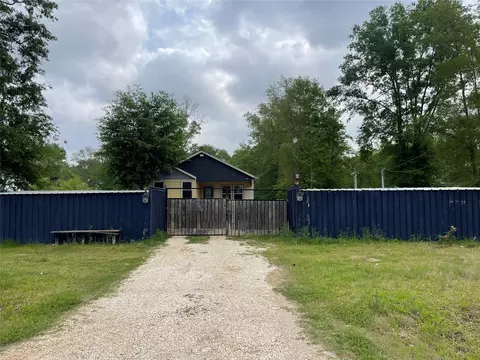 182 Road 5101, Cleveland, TX 77327