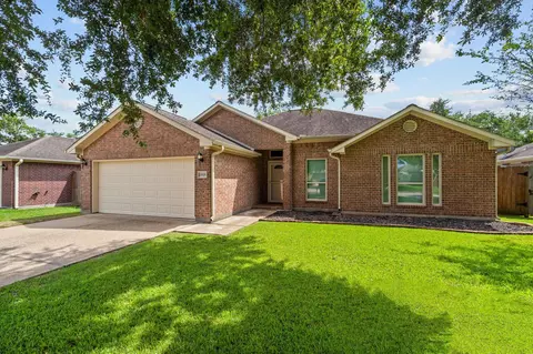 11819 Santa Fe Trl, Santa Fe, TX 77510