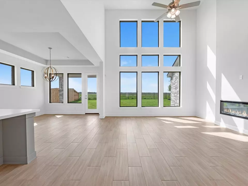 Living - 18807 Ivory Laurel Ct, Hockley, TX 77447 photo 2 of 3