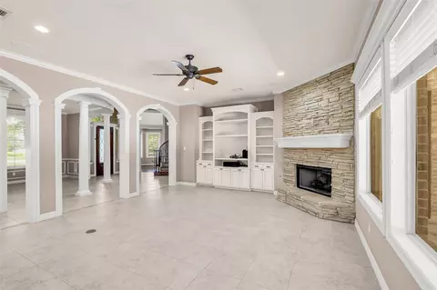 Living - 27434 Whispering Maple Way, Spring, TX 77386 photo 2 of 3