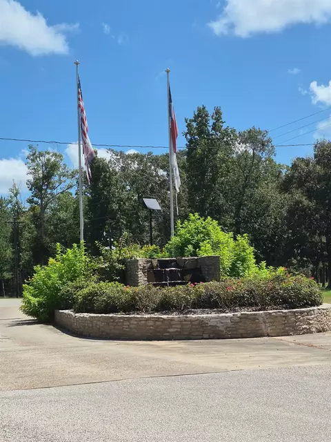 20818 Red Oak Dr, Cleveland, TX 77328