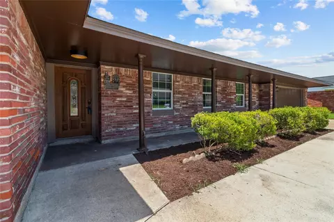 Exterior - 2304 Harper Dr, Pasadena, TX 77502 photo 3 of 6