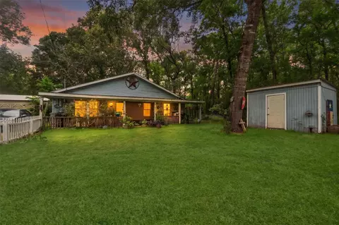 137 Lero Ln, Livingston, TX 77351