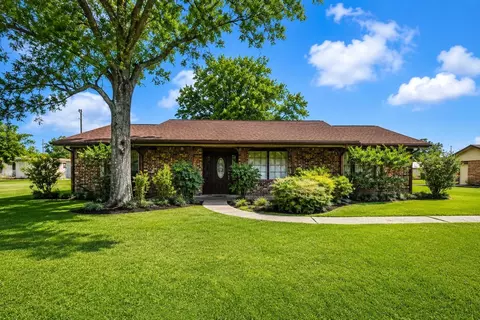 1463 Park Dr, Channelview, TX 77530