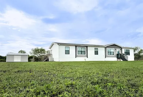 1005 County Road 643, Damon, TX 77430