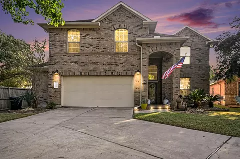 437 Holly Branch Ln, Kemah, TX 77565