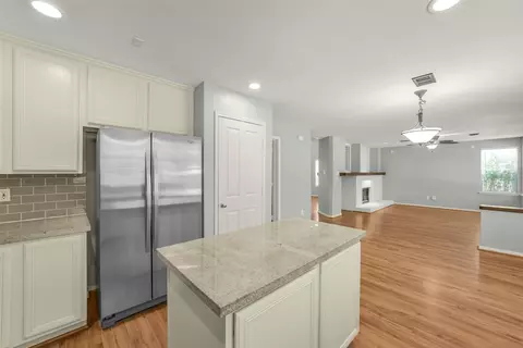 Kitchen - 22 E New Avery Pl, Spring, TX 77382 photo 4 of 4