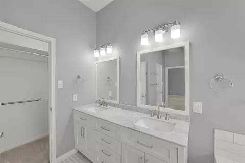 Bath - 22 E New Avery Pl, Spring, TX 77382 photo 1 of 7