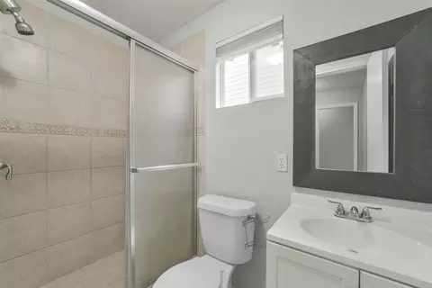 Bath - 22 E New Avery Pl, Spring, TX 77382 photo 7 of 7