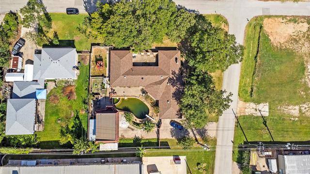 186 Spring Pines Dr, Spring, TX 77386