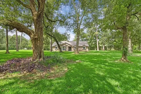1311 Forest Cove Dr, Kingwood, TX 77339