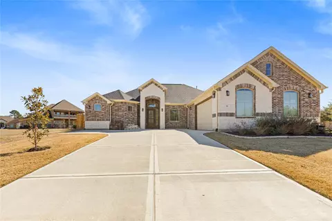 311 Bentwood Ct, Montgomery, TX 77356