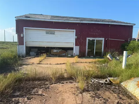 5802 Carancahua St, Sargent, TX 77414