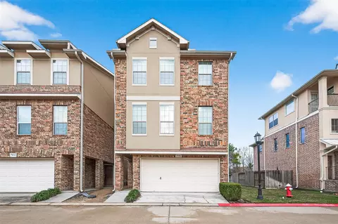 8102 Stoneyway Dr, Houston, TX 77040