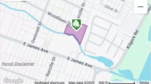 2205 Woodlawn St, Baytown, TX 77520