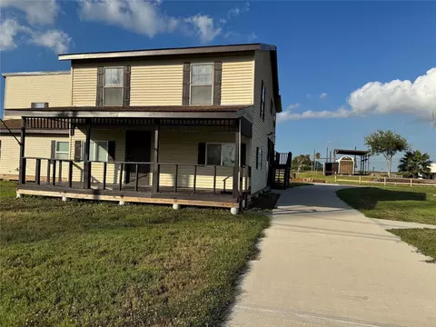 4606 Mallard St, Hitchcock, TX 77563