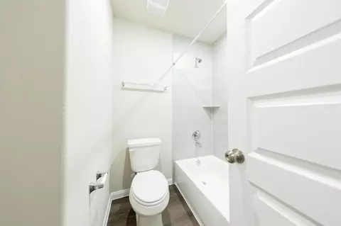 Bath - 14019 Mount Hunter Dr, Willis, TX 77318 photo 4 of 4