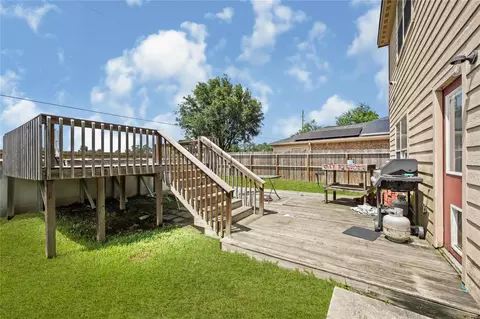 Exterior - 28832 San Bernard River Loop, Spring, TX 77386 photo 4 of 7