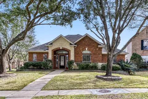 13323 Pecan Walk Ln, Sugar Land, TX 77498