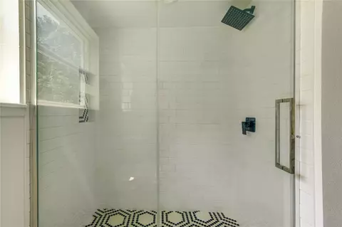 Bath - 5411 Logston Ln, Spring, TX 77389 photo 1 of 6