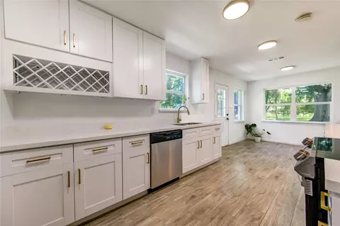 Kitchen - 5411 Logston Ln, Spring, TX 77389 photo 5 of 7