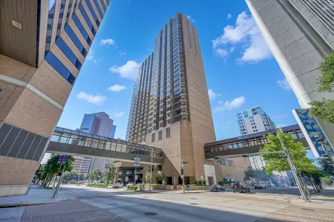 1111 Caroline St #2901, Houston, TX 77010