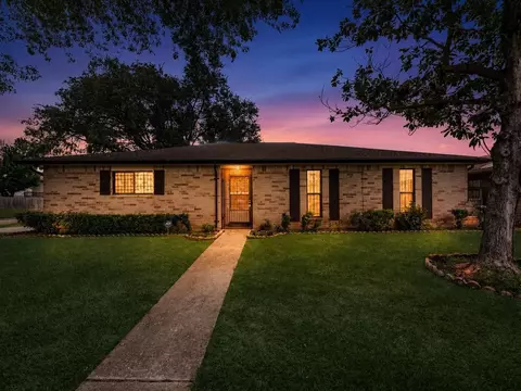 7654 Westbank Ave, Houston, TX 77064