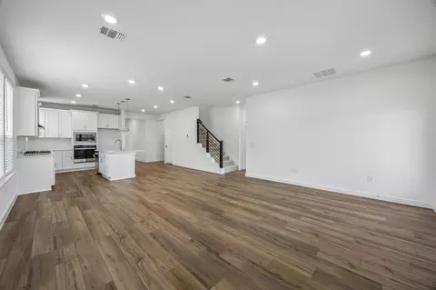 Living - 322 Ruby Ford Dr, Cove, TX 77523 photo 2 of 4