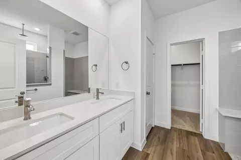 Bath - 322 Ruby Ford Dr, Cove, TX 77523 photo 1 of 2