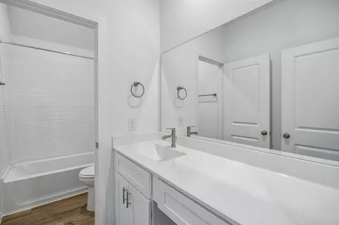 Bath - 322 Ruby Ford Dr, Cove, TX 77523 photo 2 of 2
