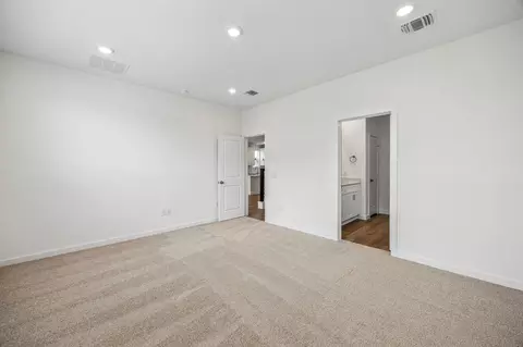 Bedroom - 322 Ruby Ford Dr, Cove, TX 77523 photo 1 of 10