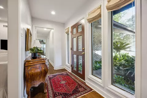 5222 Birdwood Rd, Houston, TX 77096