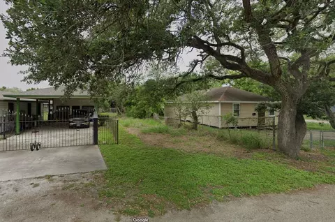 503 W Avenue E, Robstown, TX 78380