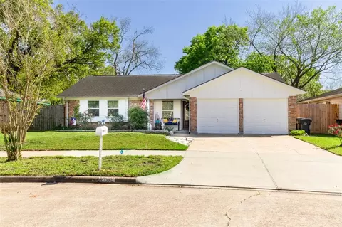 13755 Shirebrook Dr N, Sugar Land, TX 77498