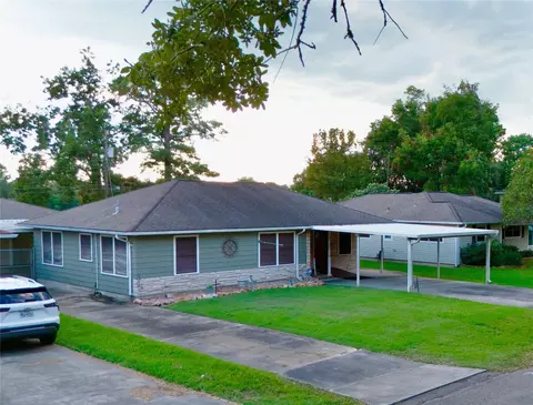 4501 Lawndale Ave, Groves, TX 77619
