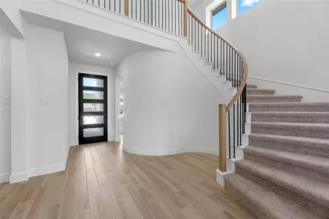 Entry Way - 15703 Juliet Ct, Conroe, TX 77302 photo 3 of 4