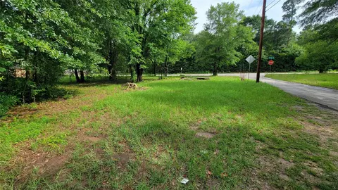 920 E Young St, Longview, TX 75602