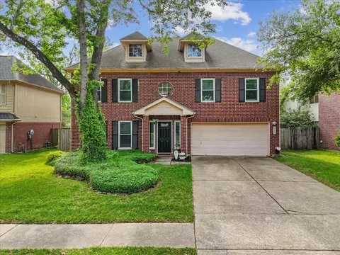 311 Welford Ln, Highlands, TX 77562