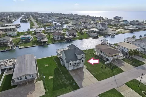 3814 Brewster Ky, Galveston, TX 77554