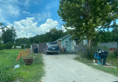3425 King St, Houston, TX 77026