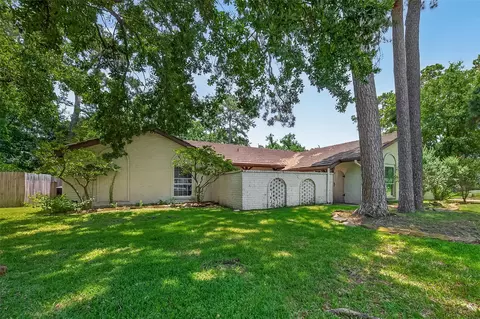 5815 Theall Rd, Houston, TX 77066