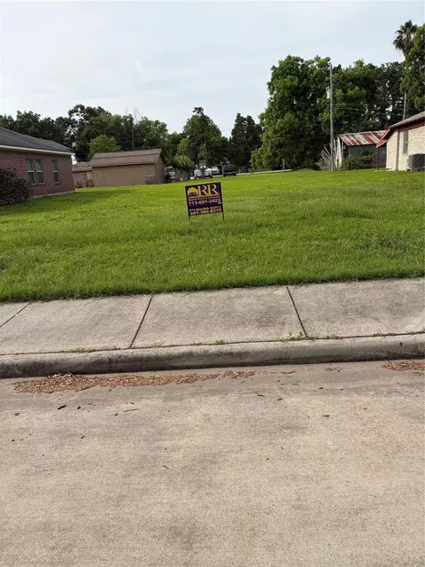 2906 Carmel St, Houston, TX 77091
