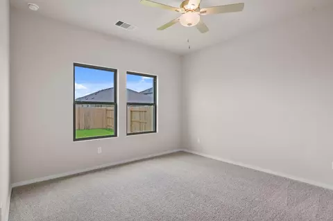 Bedroom - 1950 Stargazer Ln, Angleton, TX 77515 photo 3 of 4