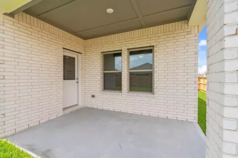 Exterior - 1950 Stargazer Ln, Angleton, TX 77515 photo 2 of 7