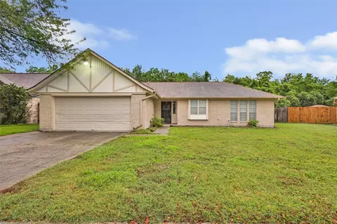 3703 Stoneybrook St, Baytown, TX 77521