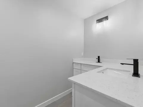 Bath - 413 S 12th St, Conroe, TX 77301 photo 3 of 3
