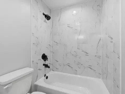 Bath - 413 S 12th St, Conroe, TX 77301 photo 2 of 3
